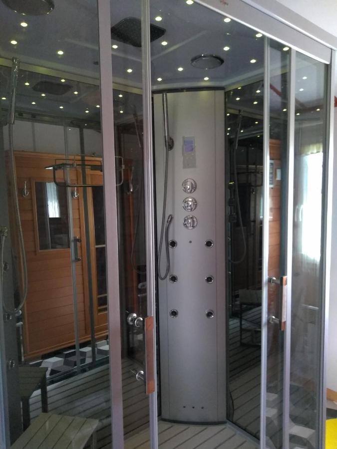 Le Haut Village Chambre D'Hotes Mobi-Loft Cosy Sauna ,Douche ,Chromotherapie Arrest Bagian luar foto