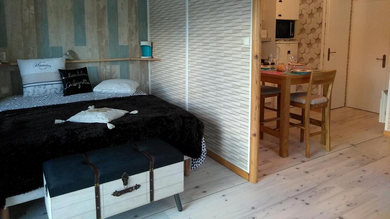 Le Haut Village Chambre D'Hotes Mobi-Loft Cosy Sauna ,Douche ,Chromotherapie Arrest Bagian luar foto